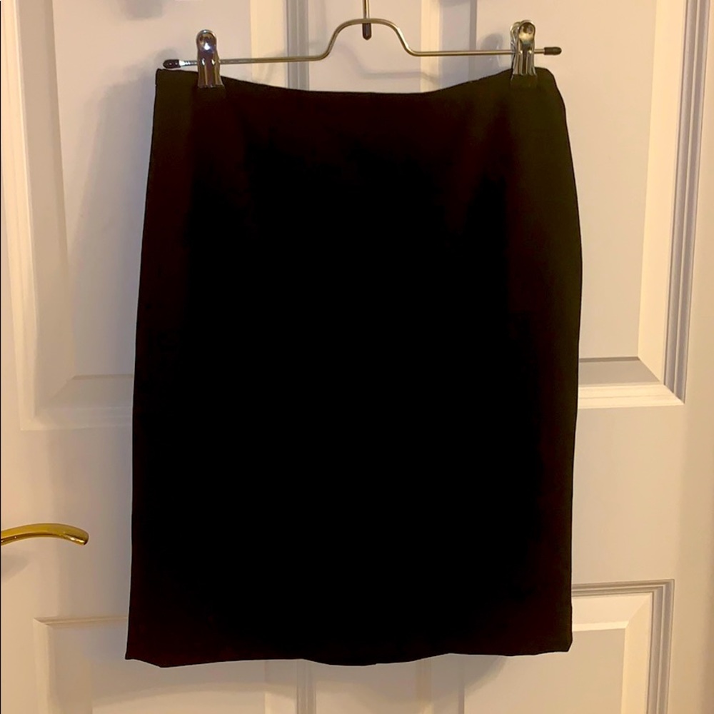 Straight black skirt